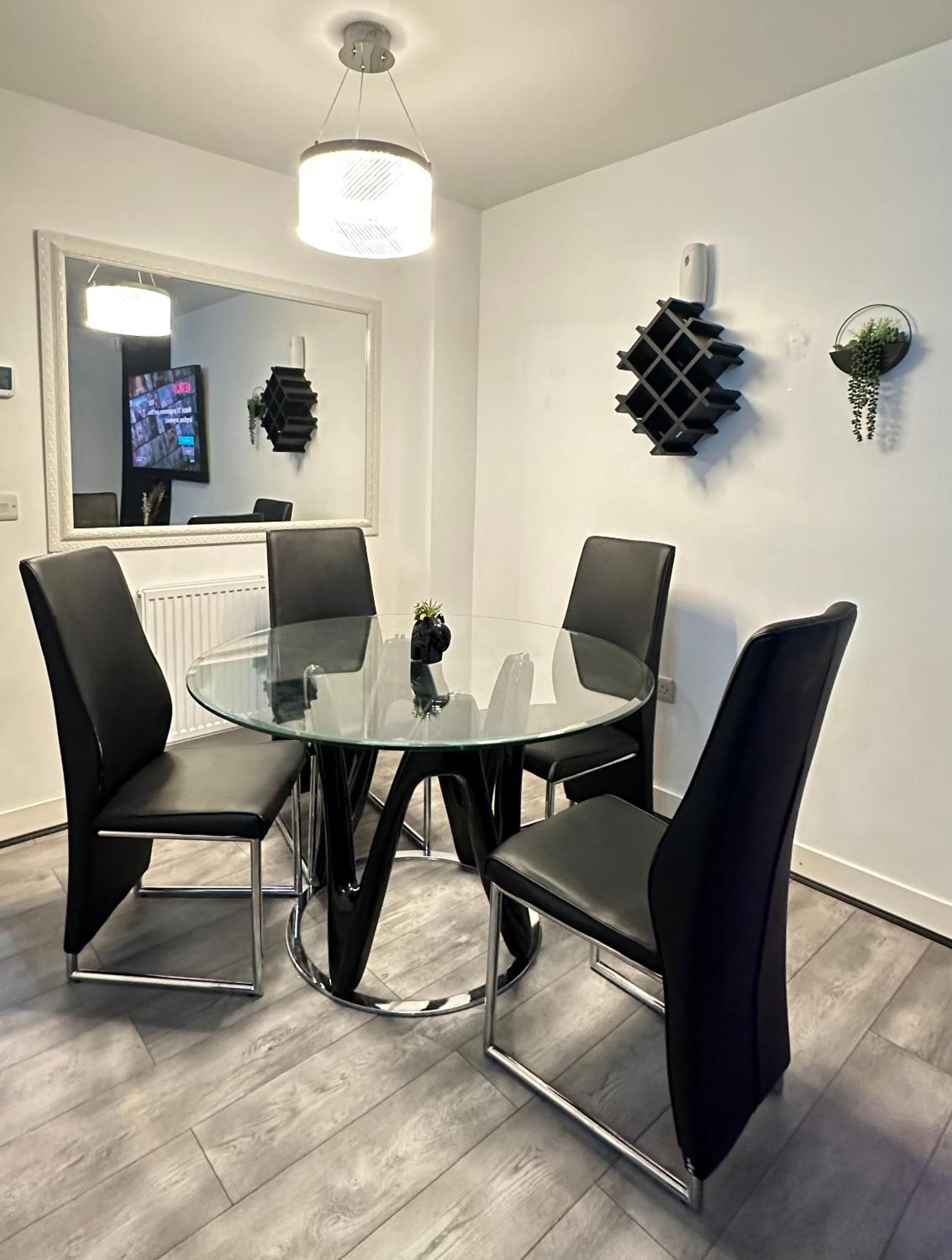 Private Modern Ensuite Near Etihad Stadium Hospedagem domiciliar Manchester
