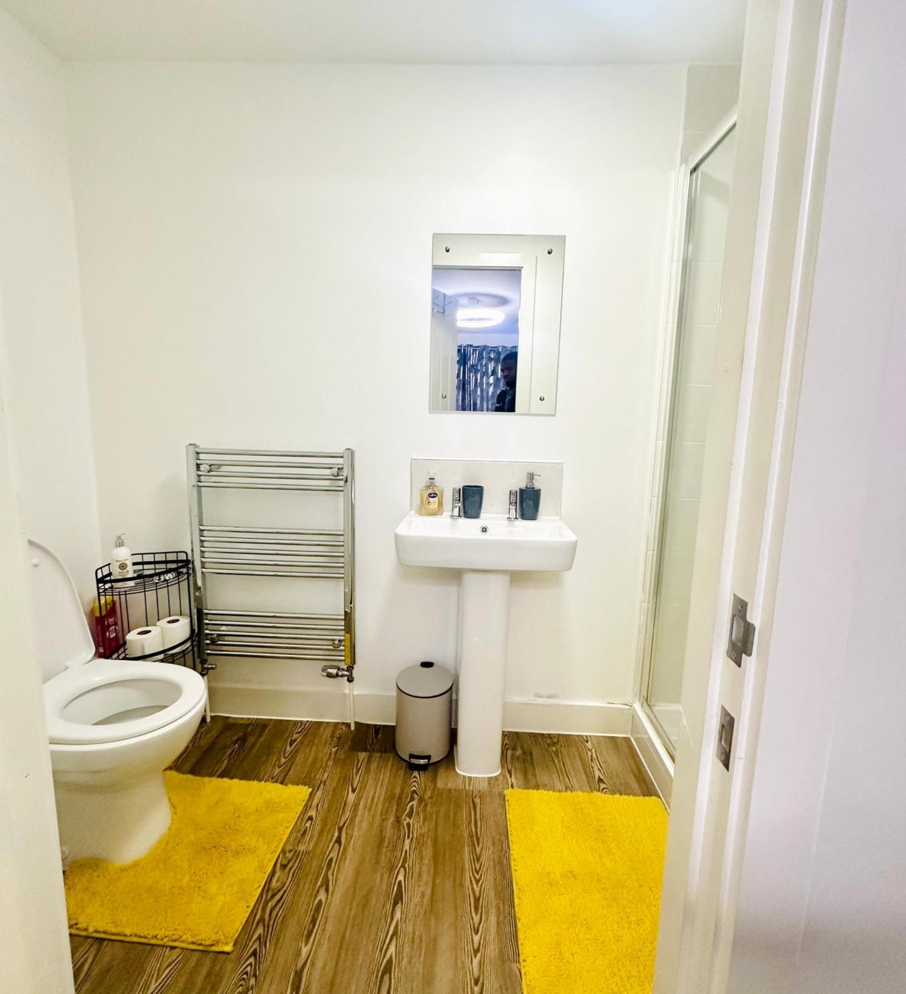 Hospedagem domiciliar Private Modern Ensuite Near Etihad Stadium *